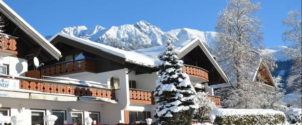 Hotel Cafe Fuggerhof - Terrasse/Außenbereich Langlauf Loipe direkt am Hotel