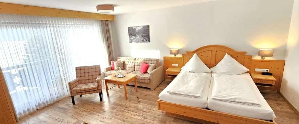 Hotel Cafe Fuggerhof - Doppelzimmer mit Panoramabalkon