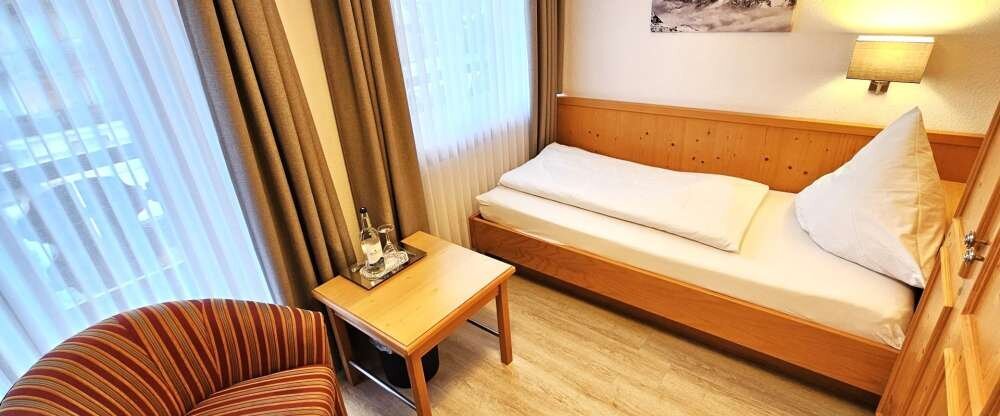 Hotel Cafe Fuggerhof - Einzelzimmer mit Panoramabalkon