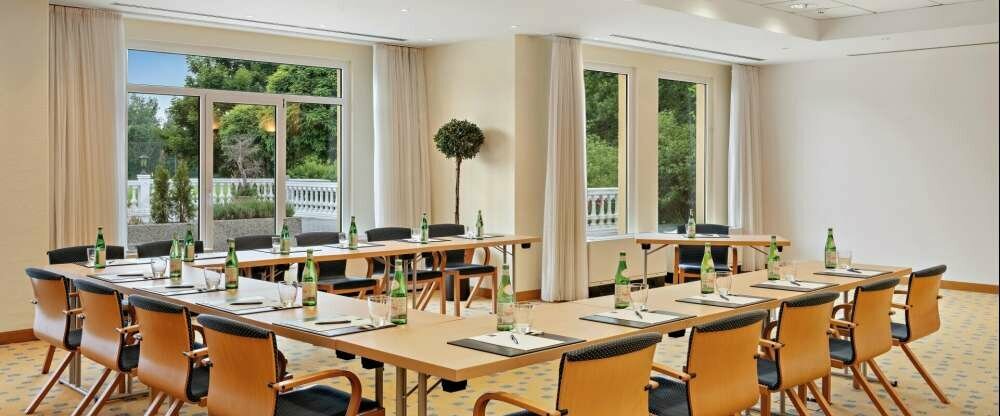 Hotel Dorint Marc Aurel Resort - Tagungsraum