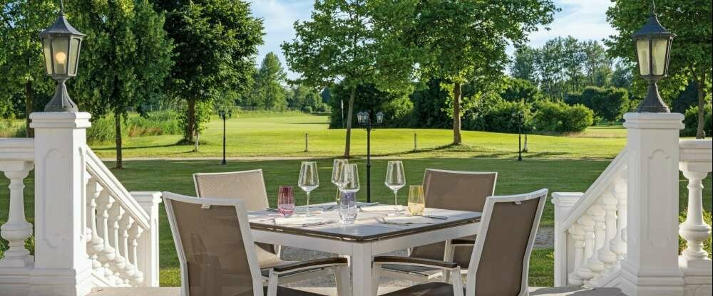 Hotel Dorint Marc Aurel Resort - Terrasse/Außenbereich