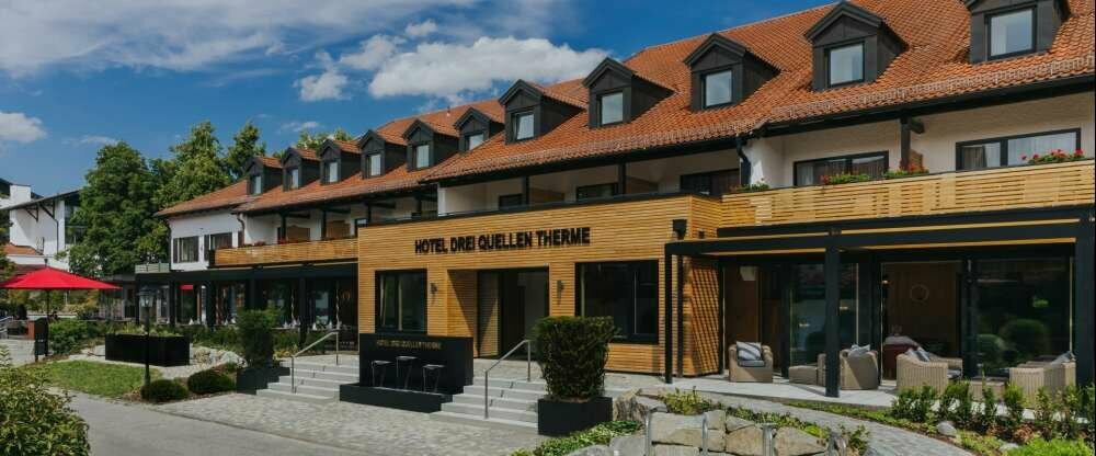 Hotel Drei Quellen Therme - Hotel-Außenansicht