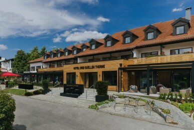 Hotel Drei Quellen Therme - Hotel-Außenansicht, Quelle: Hotel Drei Quellen Therme