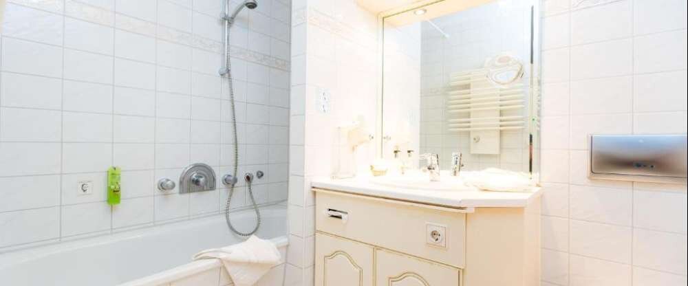 Hotel Erbprinz Ludwigslust - Badezimmer