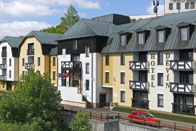 Hotel-Exteriör, Quelle: Spa Hotel Děvín **** Superior