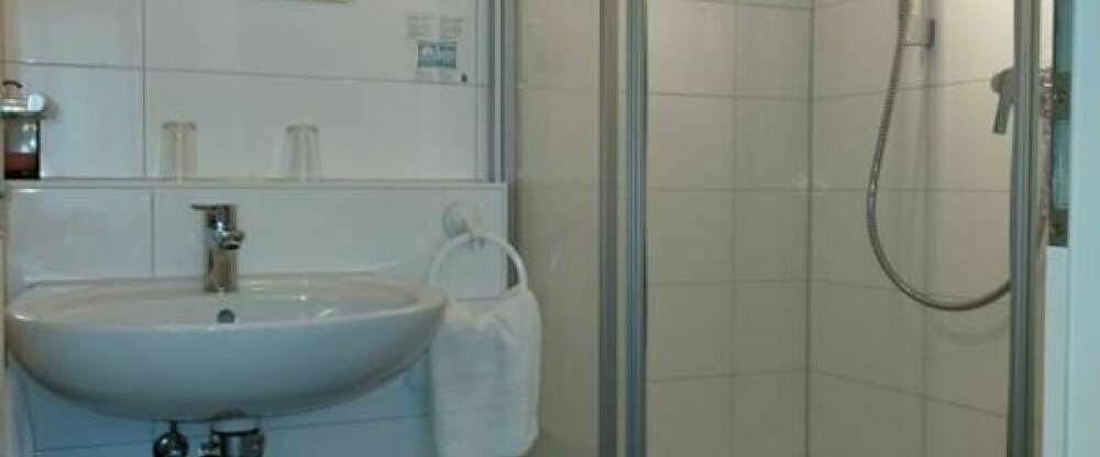 Hotel Gasthof Zur Krone - Badezimmer