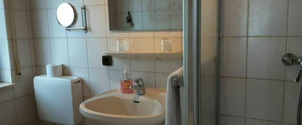 Hotel Gasthof Zur Krone - Badezimmer