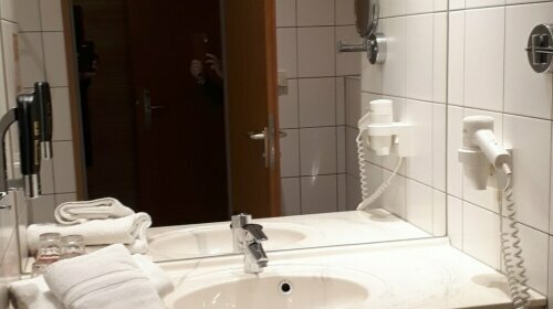 Hotel Habichtstein - Zimmeransicht Bad
