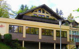 Hotel Holl - Hotel-Außenansicht