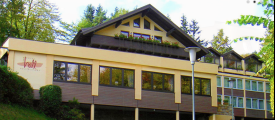Hotel Holl - Hotel-Außenansicht, Quelle: Hotel Holl