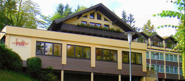 Hotel Holl - Hotel-Außenansicht, Quelle: Hotel Holl