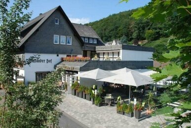 Hotel Holländer Hof - Hotel-Außenansicht, Quelle: Hotel Holländer Hof 