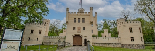 Hotel Jagdschloss Letzlingen - Hotel-Außenansicht, Quelle: Hotel Jagdschloss Letzlingen
