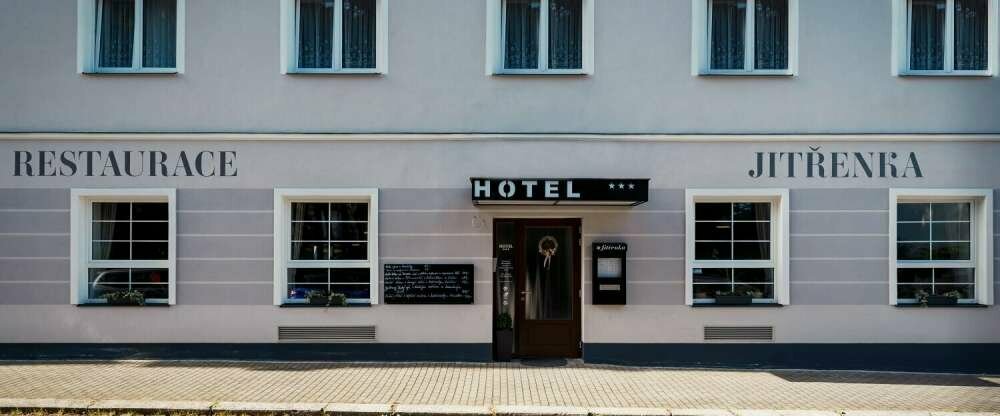 Hotel Jitřenka - Hotel-Außenansicht