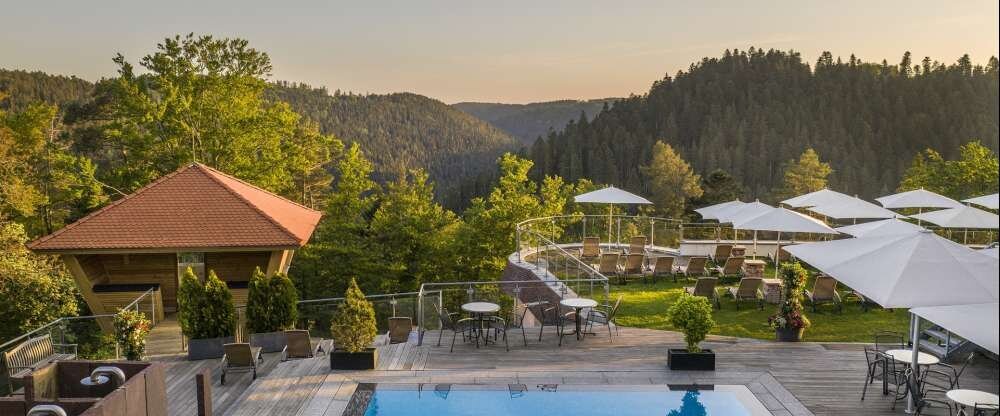 Hotel Kronelamm im Schwarzwald - Hotel-Außenansicht