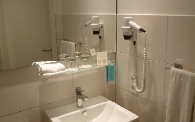Hotel Kronprinz Kulmbach - Badezimmer