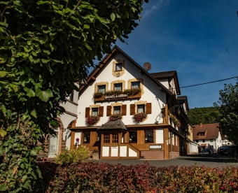 Hotel Lamm - Hotel-Außenansicht, Quelle: Hotel Lamm