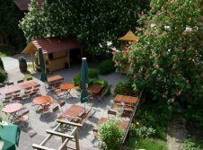 Hotel Landgasthof Zum Goldenen Schwanen - Terrasse/Außenbereich