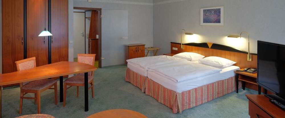 Hotel Orbtal - Hotel-Außenansicht