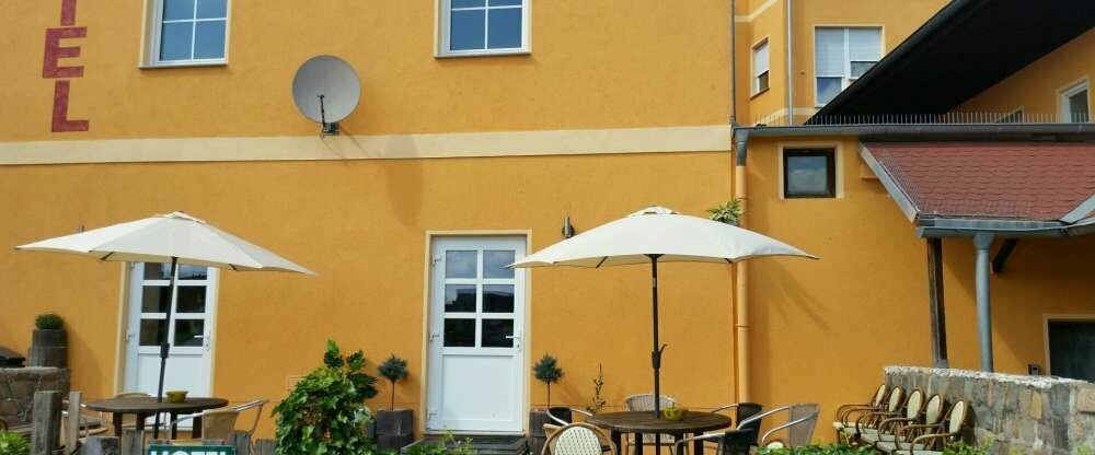 Hotel-Pension Grüne Linde - Terrasse/Außenbereich