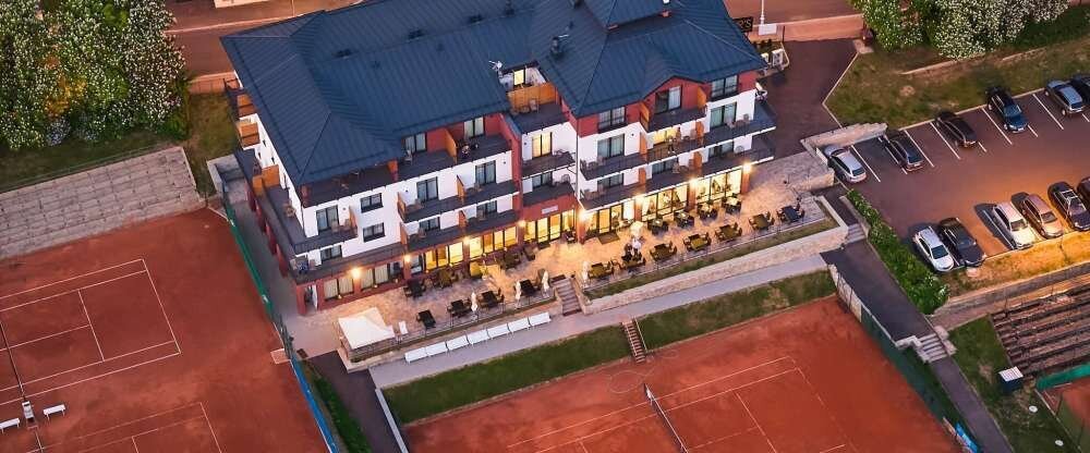 Hotel Queens - Hotel-Außenansicht