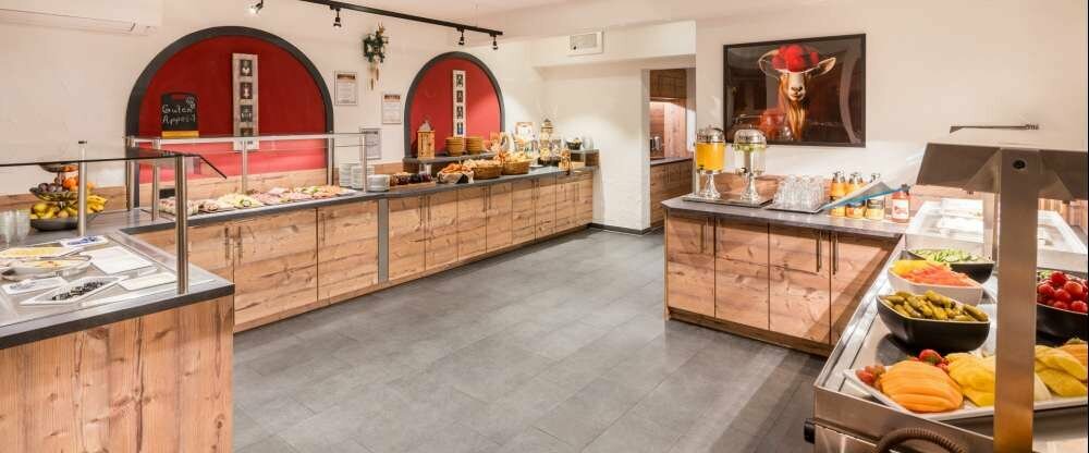 Frühstücksbuffet im Haupthaus