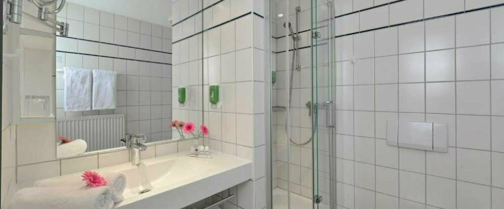 Hotel-Restaurant Haus Surendorff - Badezimmer