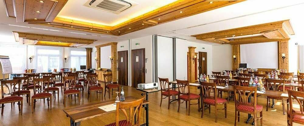 Hotel-Restaurant Hirsch - Tagungsraum