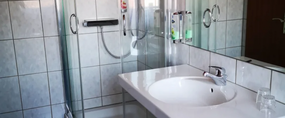 Hotel-Restaurant Jöckel - Badezimmer