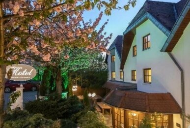 Hotel Restaurant zum Reussenstein - Hotel-Außenansicht, Quelle: Hotel Restaurant zum Reussenstein