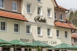 Hotel Rössle Berneck - Hotel-Außenansicht