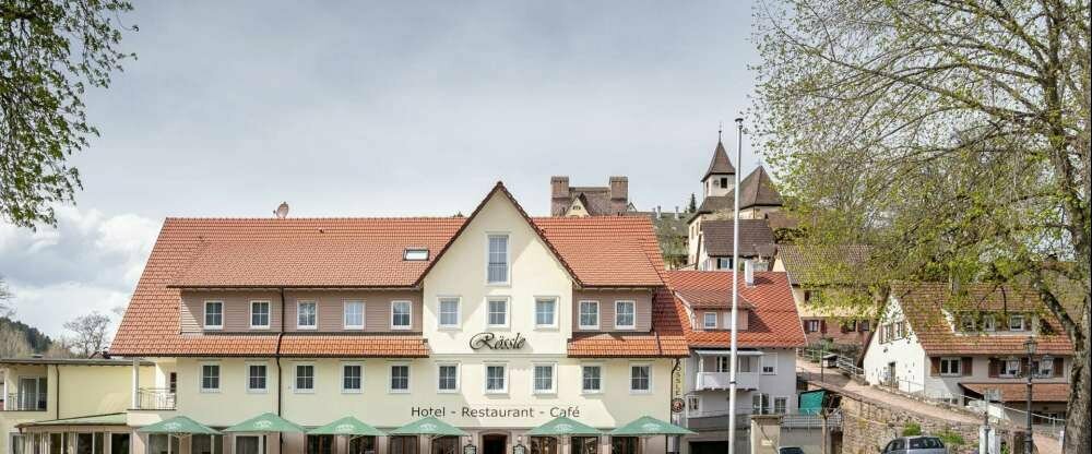 Hotel Rössle Berneck - Hotel-Außenansicht