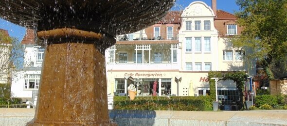 Hotel Rosengarten - Hotel-Außenansicht, Quelle: Hotel & Café Rosengarten