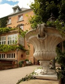  Hotel Schloss Edesheim, Quelle: Hotel Schloss Edesheim