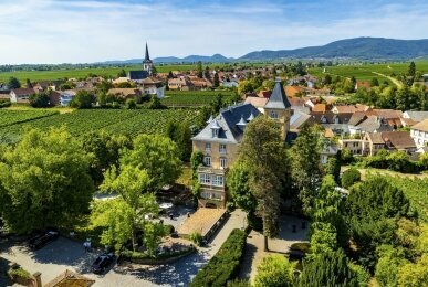 Hotel Schloss Edesheim - Hotel-Außenansicht, Quelle: Hotel Schloss Edesheim