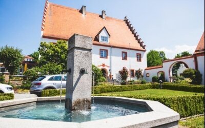 Hotel Schlossgasthof Rösch - Hotel-Außenansicht
