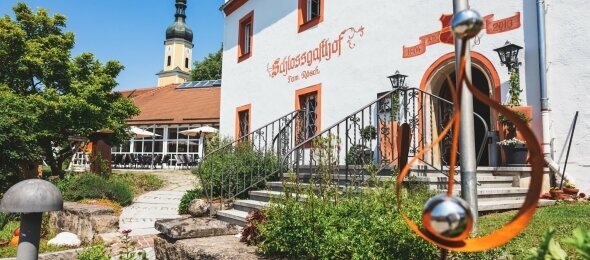 Hotel Schlossgasthof Rösch - Hotel-Außenansicht, Quelle: Hotel Schlossgasthof Rösch