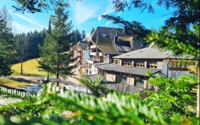 Hotel Schöne Aussicht e.K. - Hotel-Außenansicht