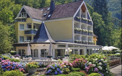 Hotel Schwanenweiher - Hotel-Außenansicht