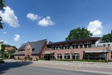 Hotel Sellhorn Außenansicht Urhaus und Neubau, Quelle: Sellhorn Ringhotel und Restaurant