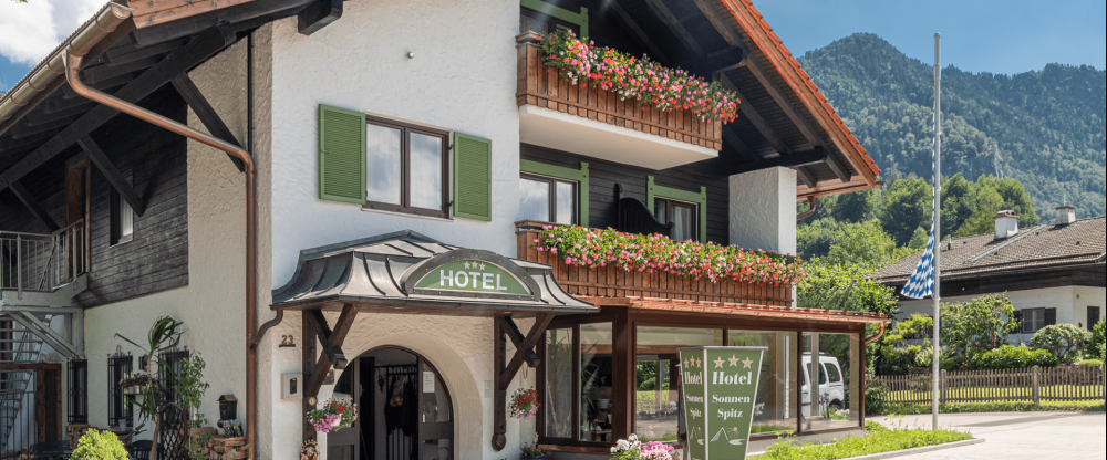 Hotel Sonnenspitz - Hotel-Außenansicht