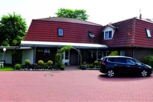 Hotel & Restaurant - Hotel-Außenansicht