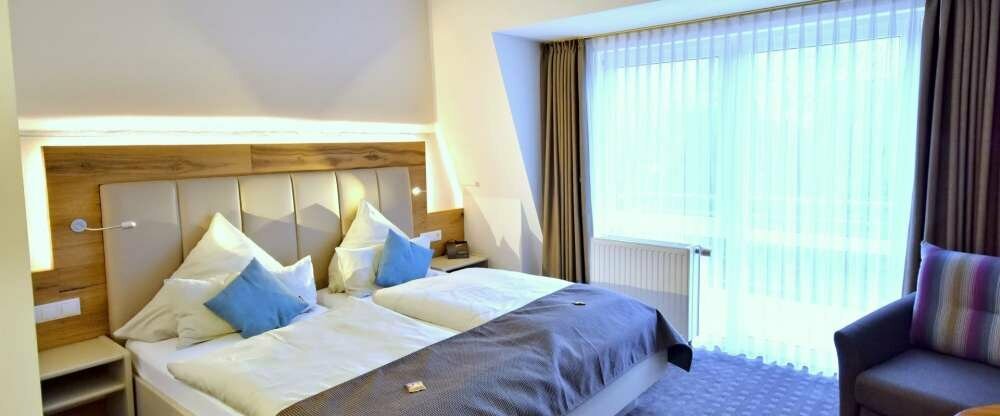 Hotel & Restaurant - Hotel-Außenansicht