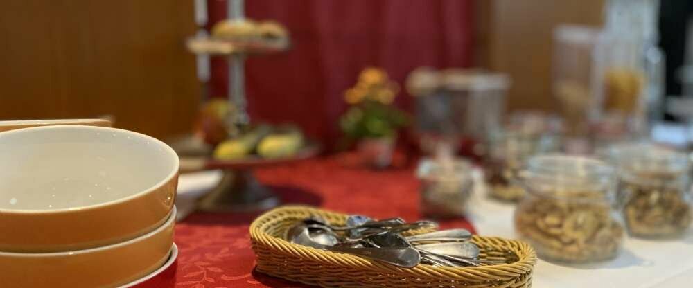 Hotel & Restaurant - Restaurant