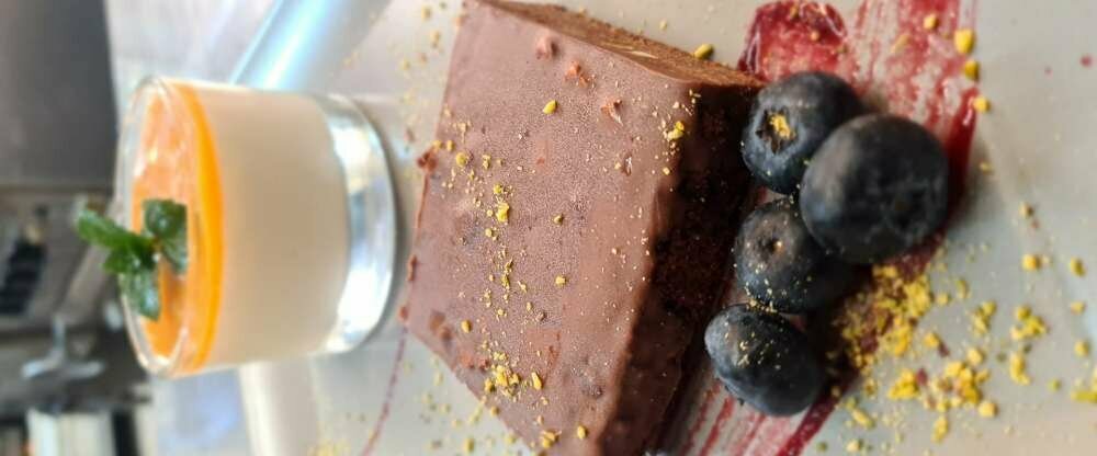 Hotel & Restaurant - Restaurant