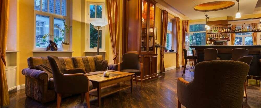 HOTEL VIER JAHRESZEITEN KÜHLUNGSBORN Innenansicht