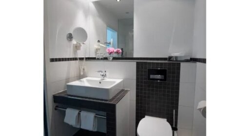 Hotel Vulcano Lindenhof - Badezimmer