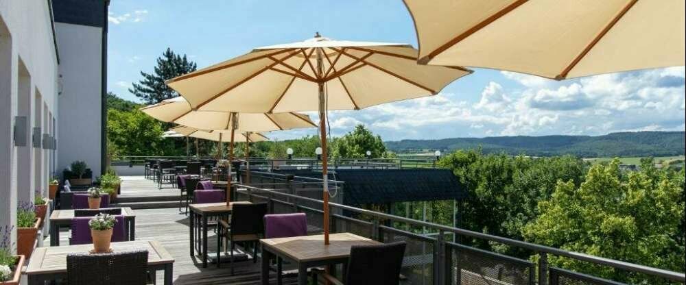 Hotel Vulcano Lindenhof - Terrasse/Außenbereich