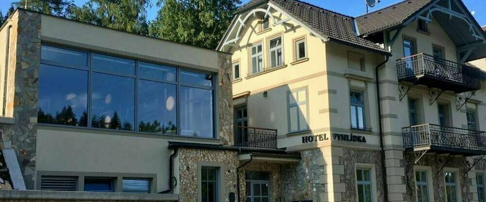 Hotel Vyhlídka - Hotel-Außenansicht