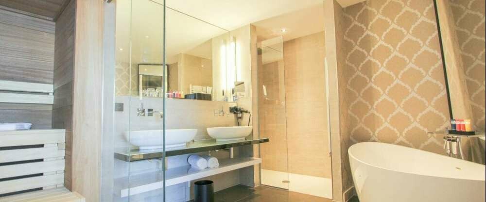 Superior-Suite - Badezimmer